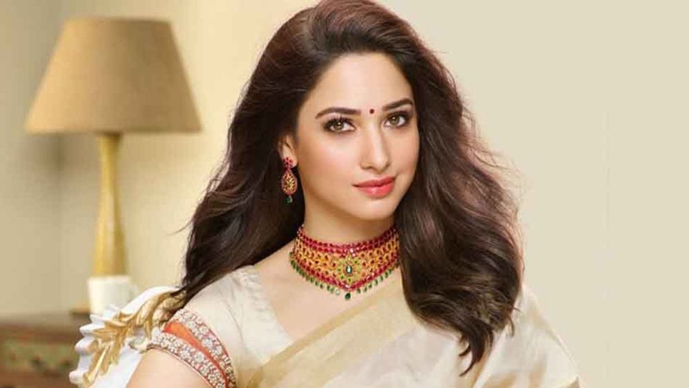 পর্দায় অশ্লীল দৃশ্যে অভিনয় করা নিয়ে যা বললেন তামান্না